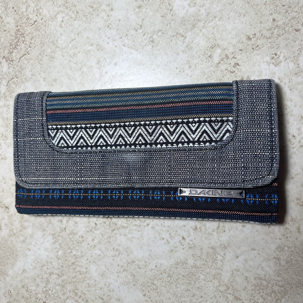 Dakine Women's Penelope Wallet Tribal Design Blue Gray Striped Boho Geometric